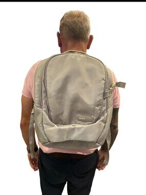 COPY- DICOTA Laptop Backpack Sleek Everyday Carry Padded Zip Pockets Quality 16"